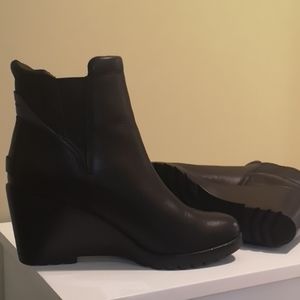 SOREL - AFTER HOURS CHELSEA WEDGE BOOTS